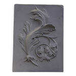 Bas - relief en pltre d une feuille d acanthe
