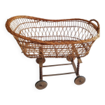 Berceau vintage osier ancien