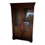 Bibliotheque en bois avec portes vitr�es