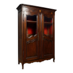 Biblioth�que vitr�e de style louis xv en noyer, ch�ne et h�tre