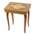 Bote  musique italienne, table en bois, sorrento sankyo