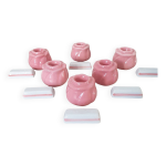 Bougeoirs roses et porte couteaux en porcelaine