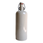 Bouteille en grs