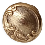 Bouton de meuble ancien dor� � l'or fin