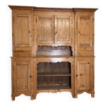 Trs important buffet franc comtois poque 18eme en sapin couleur miel circa 1750