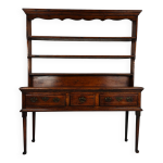 Buffet gallois de style g�orgien tardif (xviiie si�cle) massif du ch�ne