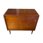 Buffet en teck � portes coulissantes