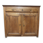 Buffet traditionnel en orme