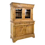 Buffet vaisselier 2 corps en pin du début du siècle Buffet vaisselier 2 corps en pin du début du siècle