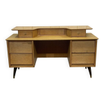 Bureau anglais des années 70 en chêne Bureau anglais des années 70 en chêne