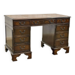 Bureau anglais à caissons en acajou et dessus cuir des années 1950 Bureau anglais à caissons en acajou et dessus cuir des années 1950