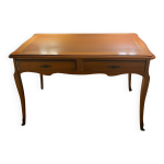 Bureau en noyer moulur� style louis xv