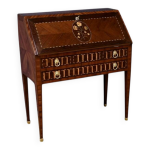 Bureau de pente en palissandre et acajou, style louis xvi milieu xixe Bureau de pente en palissandre et acajou, style louis xvi milieu xixe