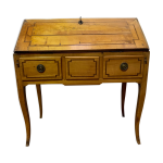 Bureau de pente de style louis xv en merisier massif xix sicle