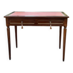 Bureau plat en acajou de style louis xvi. Bureau plat en acajou de style louis xvi.