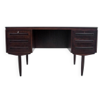 Bureau en teck, design danois, années 1960. Bureau en teck, design danois, années 1960.