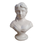 Buste de jeune femme