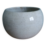 Cache pot boule en grs maill sign