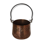 Cache pot en cuivre sculpté Cache pot en cuivre sculpté
