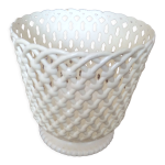 Cache pot en plastique dur