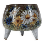 Cache pot tripode en cramique fleurie sign alexandre kostanda, vallauris