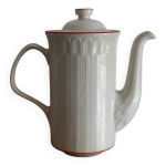 Cafeti�re en porcelaine blanche � filets rouges mod�le acanthus
