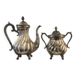 Cafeti�re et sucrier en m�tal argent�