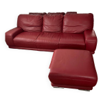 Canapé en cuir rouge avec pouf Canapé en cuir rouge avec pouf