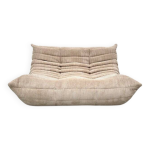 Canap� deux places en velours c�tel� beige attribu� � michel ducaroy pour ligne roset, ann�es 1970.