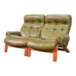 Canapé scandinave rybo rykken 2 places en cuir vert olive, années 60 Canapé scandinave rybo rykken 2 places en cuir vert olive, années 60