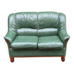 Canapé vintage 2 places en cuir vert et bois massif Canapé vintage 2 places en cuir vert et bois massif