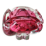 Cendrier. forme florale organique. rose canneberge. en verre d art moderne. con�u par jozef hospodka