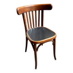 Chaise bistrot en bois foncé et noir Chaise bistrot en bois foncé et noir