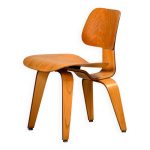 Chaise en contreplaqu de frne, charles et ray eames pour herman miller