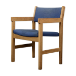 Chaise danoise vintage en chêne et tissu bleu du milieu du siècle par hans j. wegner pour getama, années ... Chaise danoise vintage en chêne et tissu bleu du milieu du siècle par hans j. wegner pour getama, années ...