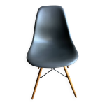 Chaise eames dsw vitra - coloris carbone - design iconique Chaise eames dsw vitra - coloris carbone - design iconique
