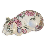 Chat en porcelaine