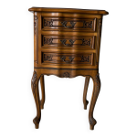 Chevet ou chiffonnier de style louis xv 3 tiroirs sculpts