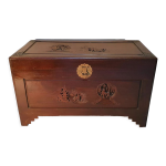 Coffre de mariage chinois en bois sculpté fin xixème Coffre de mariage chinois en bois sculpté fin xixème