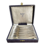 Coffret de 12 fourchettes  hutre ercuis mtal argent