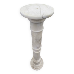 Colonne en marbre , sellette