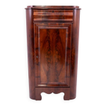 Commode d'angle ancienne, europe du nord, vers 1880. aprs restauration.