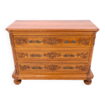 Commode en ch�ne clair du d�but du xxe si�cle, europe occidentale. apr�s restauration.