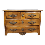 Commode galbe poque louis xiv en noyer vers 1750