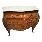 Commode galbe louis xv, marqueterie en bois de rose et marbre