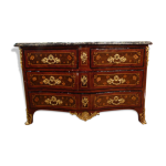 Commode galb�e marqueterie de fleurs xviii�me si�cle