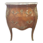 Commode galbe de style louis xv en bois de rose
