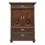 Commode / lingerie ancienne. aprs rnovation professionnelle.