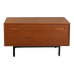 Commode en placage de teck, années 1960 Commode en placage de teck, années 1960