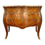 Commode de style louis xv